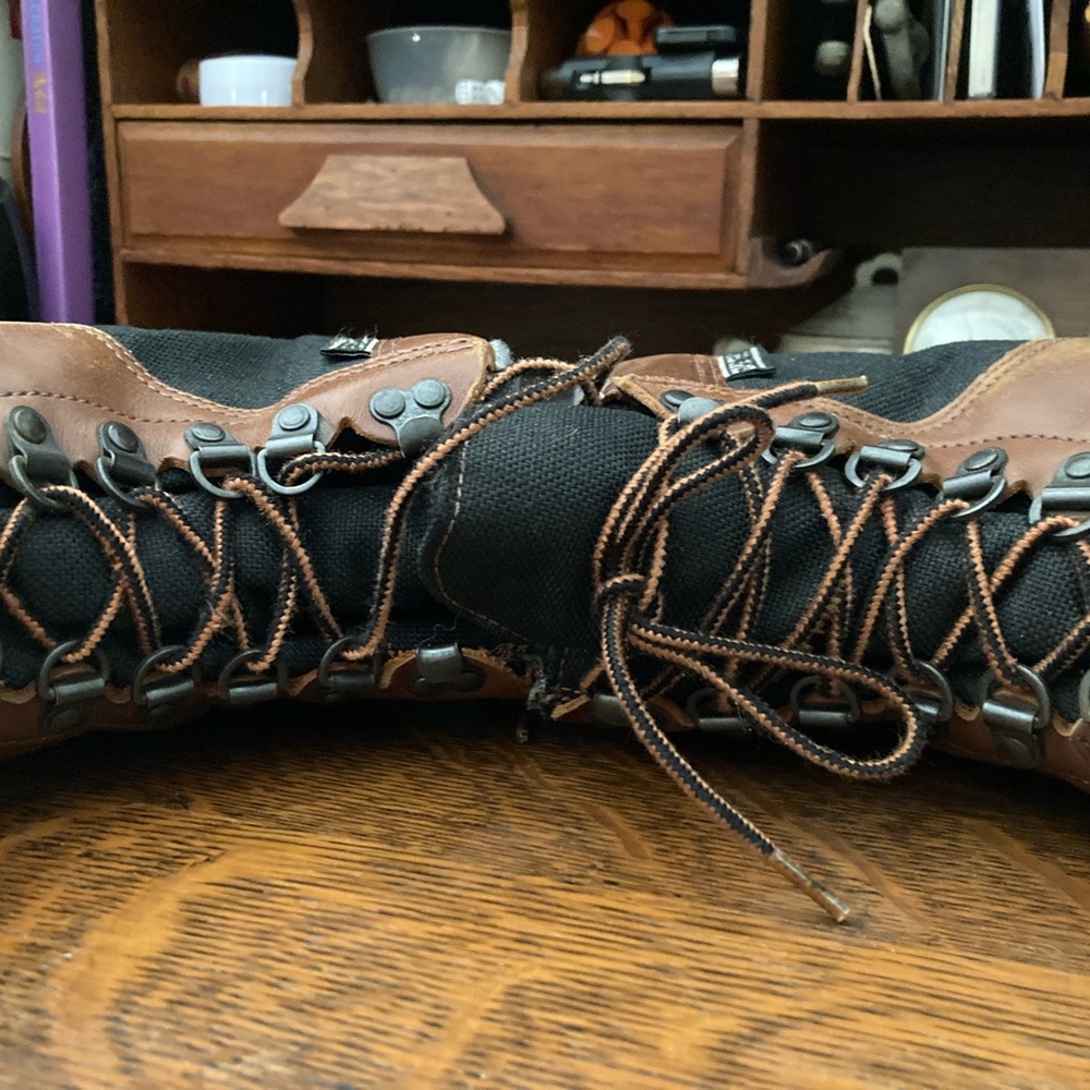Vintage danners 1994 boots.